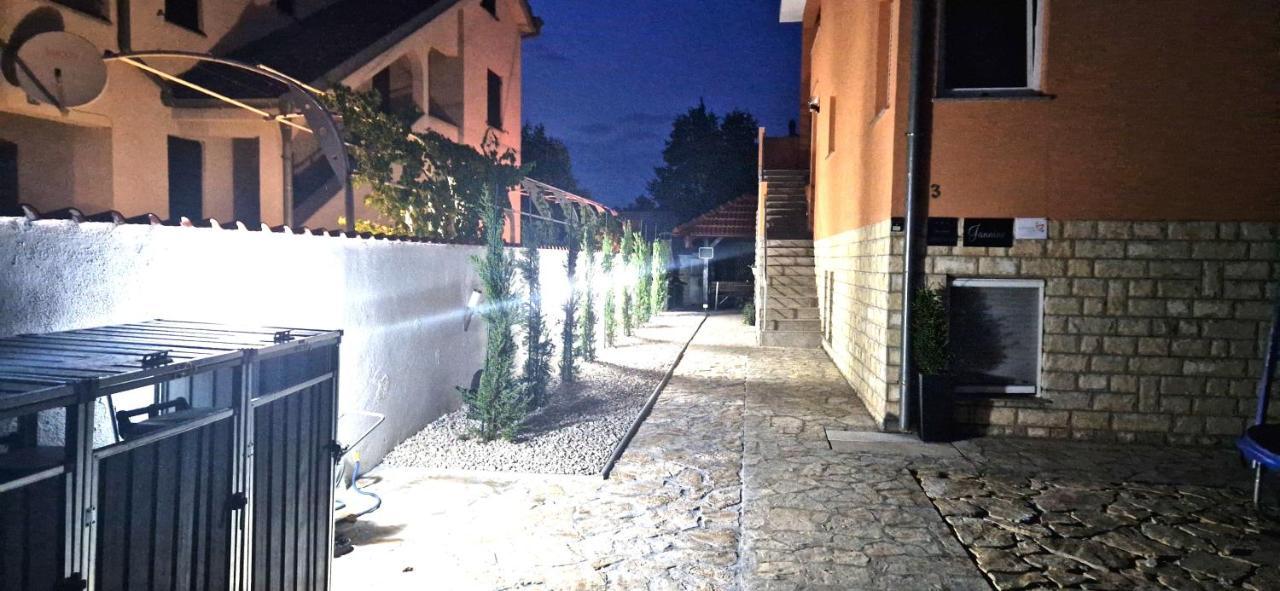 Apartments Jannine Biograd Na Moru Exterior photo